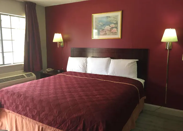 Majestic Inn
